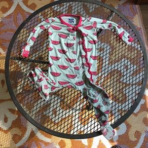 Kickee Pants Ruffle Pajamas 9-12m Watermelons